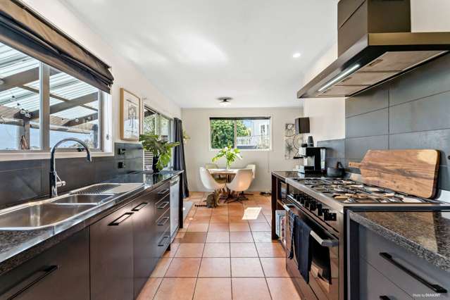 49 Konini Road Titirangi_1