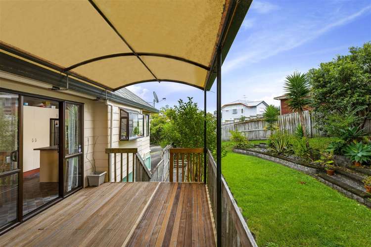 13 Miriam Corban Heights Henderson_9