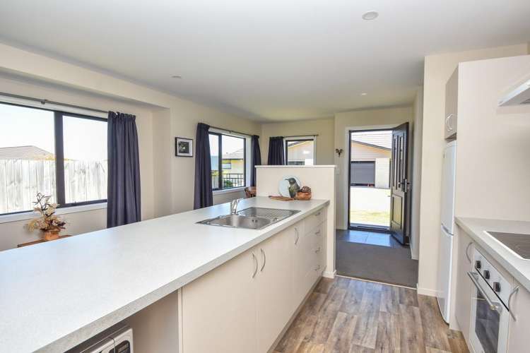 7 Ashmore Park Road_4