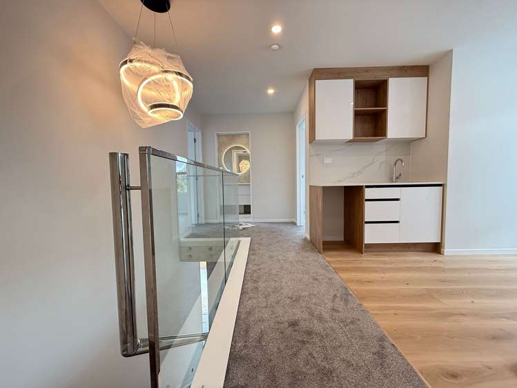 7 Preston Avenue Mount Albert_12