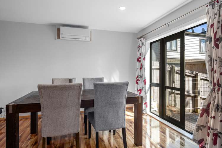 1/23 Fields Parade Oteha_6