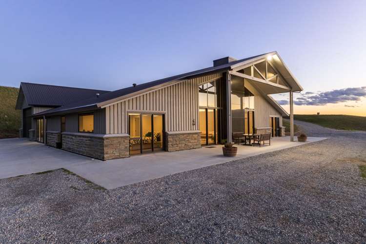 211 Mcarthur Road Alexandra_13