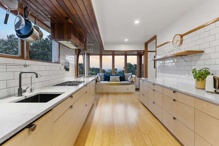 415 Redoubt Road Totara Park_2