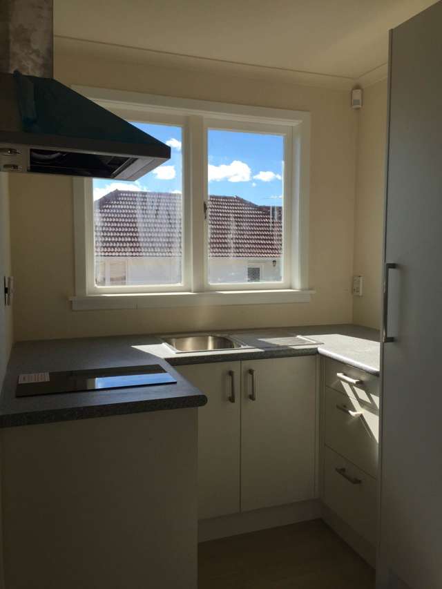 1/62 Lynwood Road Kelston_1