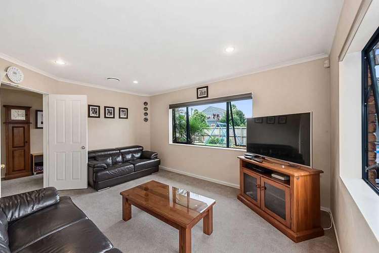 72 Nielsen Gardens Rototuna_4