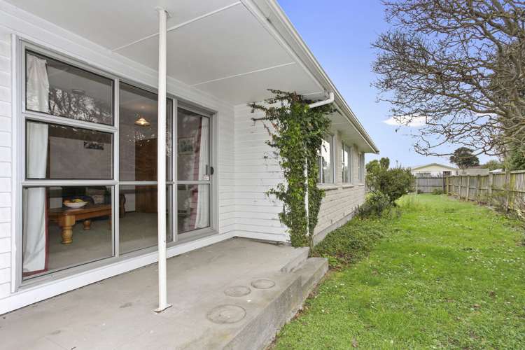 16 Rowley Avenue Hoon Hay_11