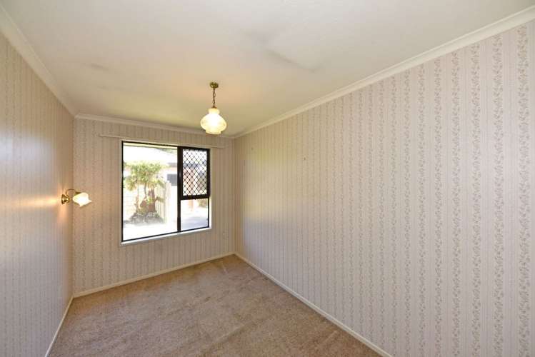 2/11 Gatonby Place Avonhead_11