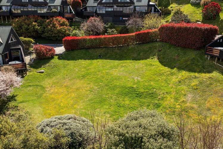 9 & 10/64 Goldfield Heights Queenstown_9