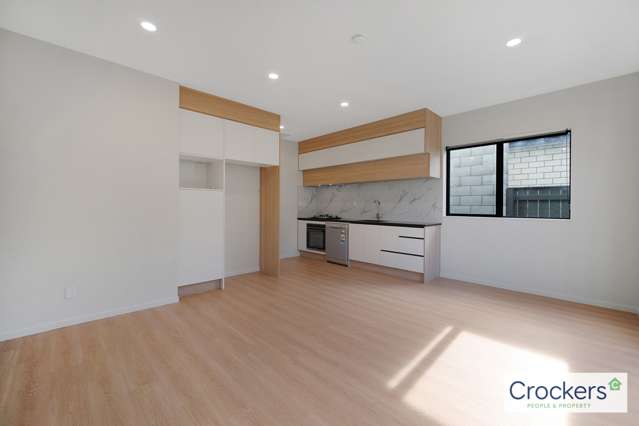 83C Russell Road 10686_2