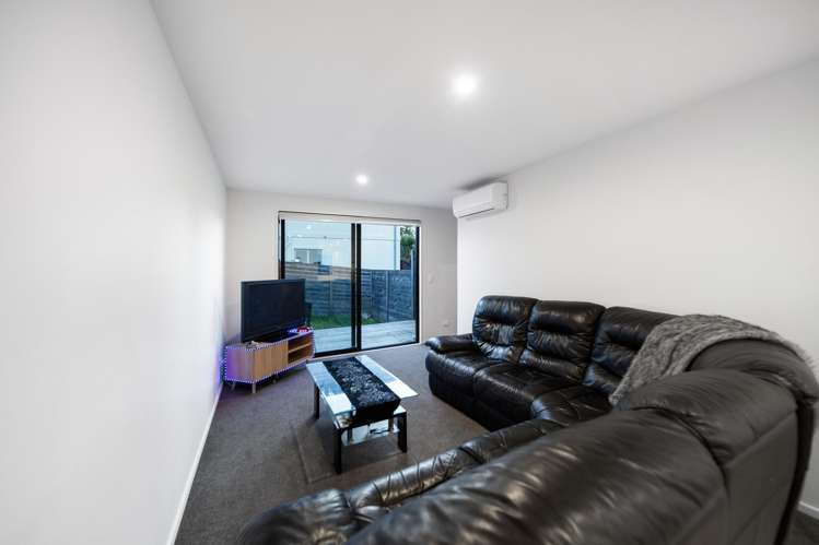 9/255 Kilmore Street_5