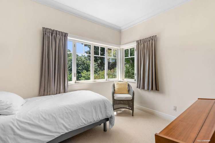 216 Saint Andrews Road Epsom_12