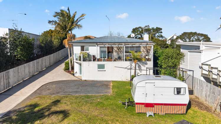 954 Whangaparaoa Road Manly_19