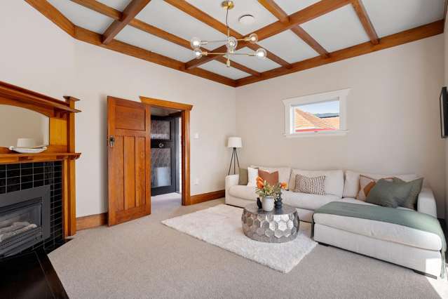 24 Queensway Three Kings_2