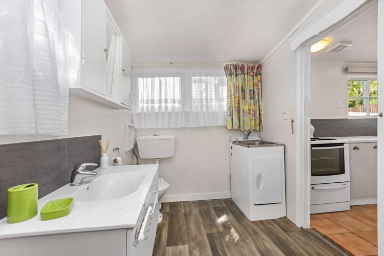 77 Wallis Street Raglan_25