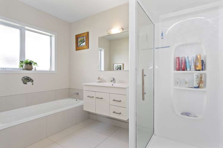 142 Rowesdale Drive Ohauiti_18