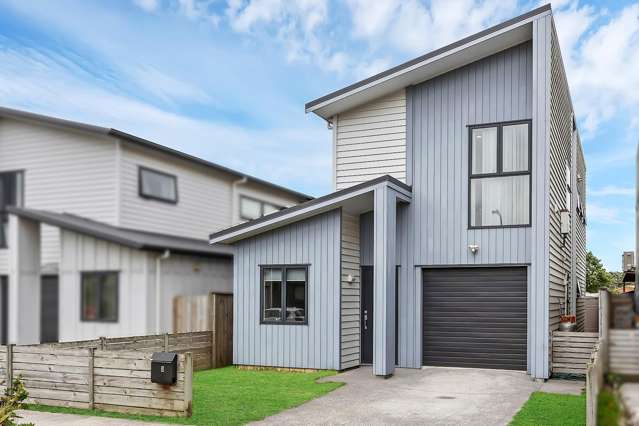 Freehold Quality Build- Rented at $845 pw