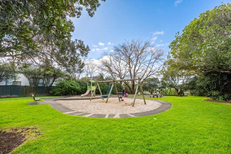 1/92 Commissariat Road Mt Wellington_28
