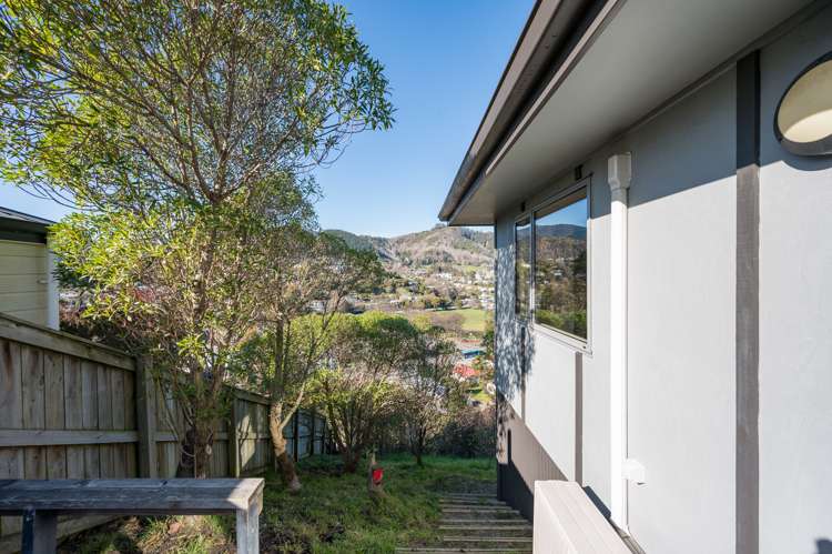 50 Saint Lawrence Street Toi Toi_13