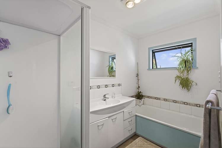 32 Beaumont Crescent Frankleigh Park_19