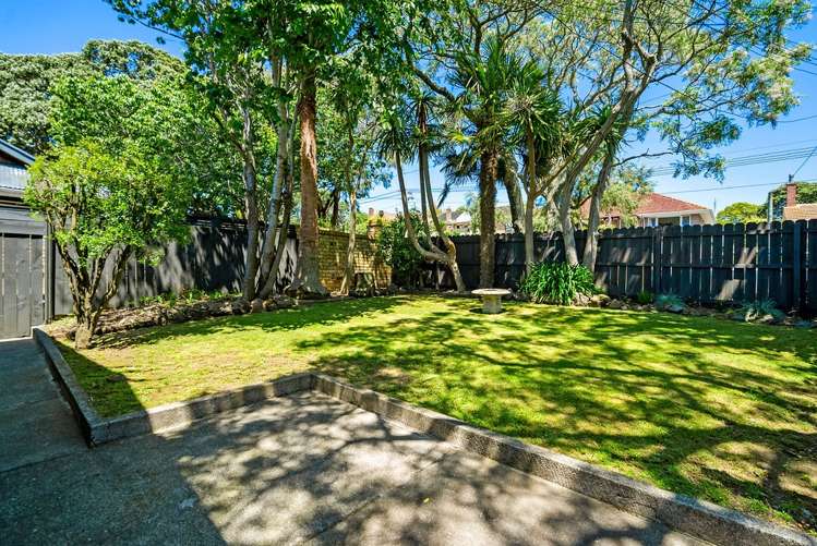 1/103 Landscape Road Mount Eden_13