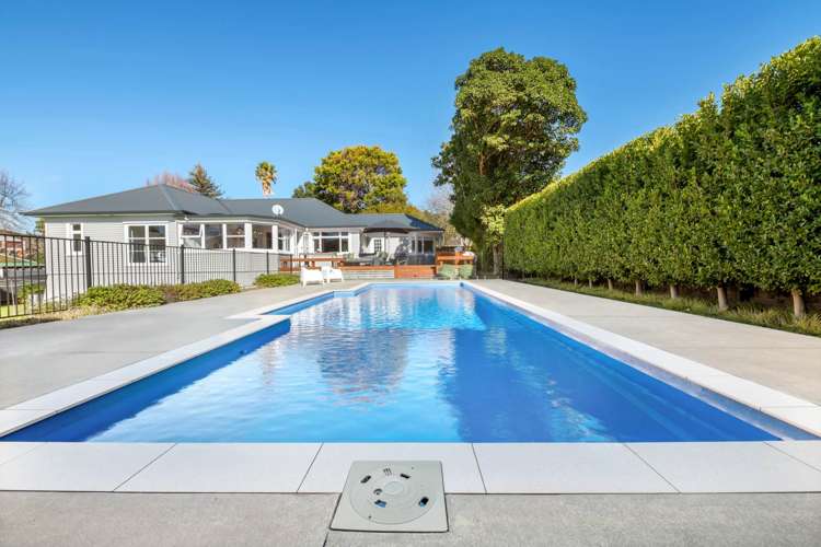 8 Julia Way Beachlands_1