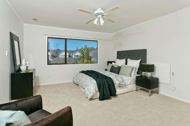 11 Penguin Drive Murrays Bay_18