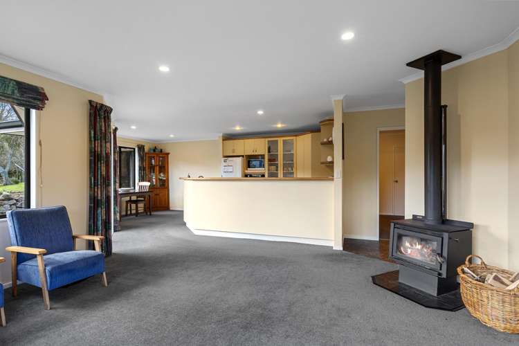 128 and 128a Ross Road Hira_5
