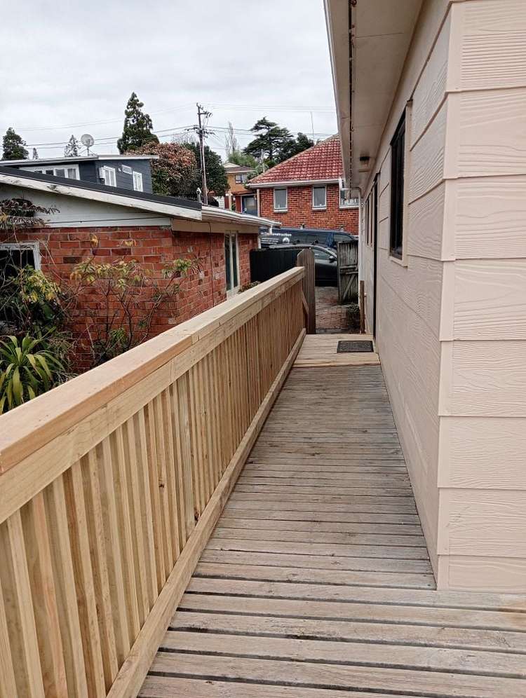 2/10 Evans Road Glen Eden_13