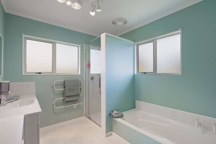 10 Ridgemount Terrace Welcome Bay_12