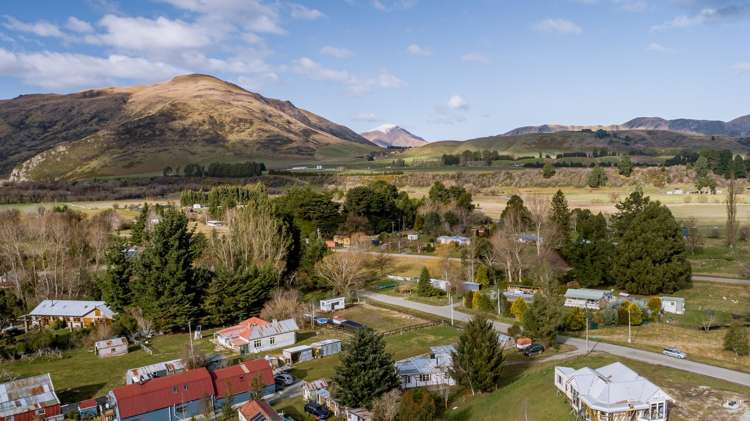 21 Hythe Street Lumsden Surrounds_21