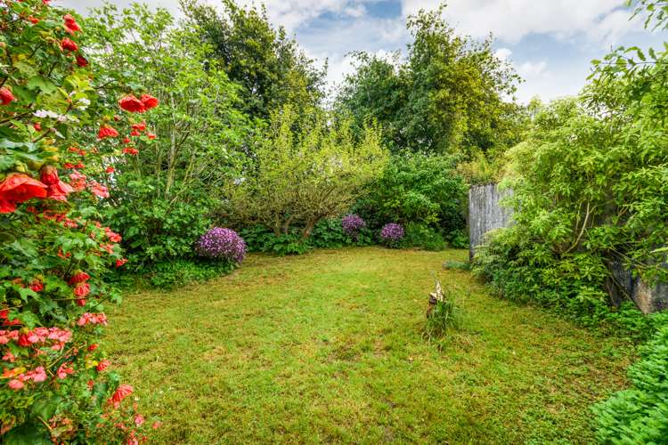 1419 Waughs Road Feilding_20