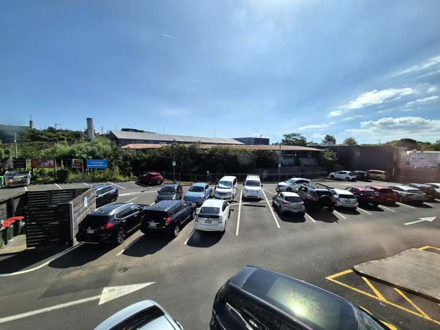 Shop 3/190 Stoddard Road Mt Roskill_1