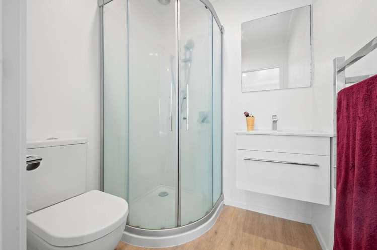 5/1 Vialou Street Hamilton Central_12