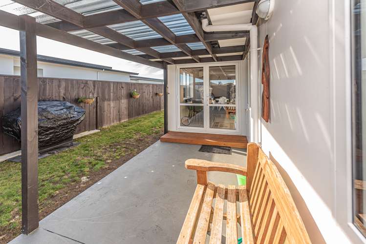 16 Magnolia Crescent Tawhero_16