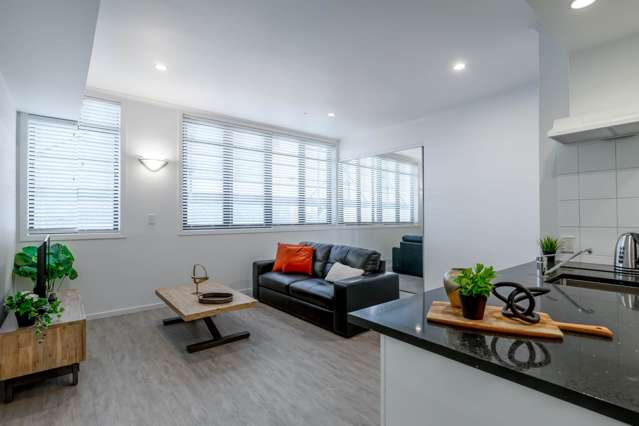 3D/105 Anzac Avenue City Centre_1