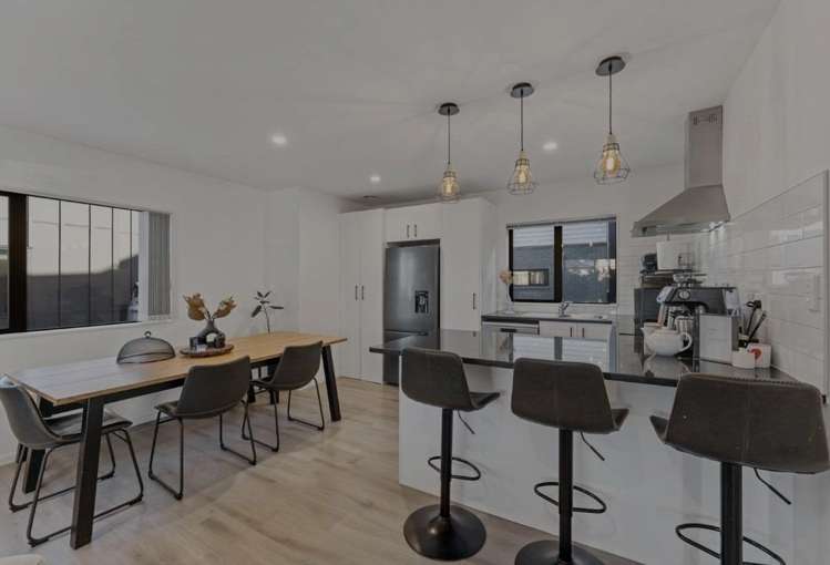 63 Black Beech Crescent Takanini_6
