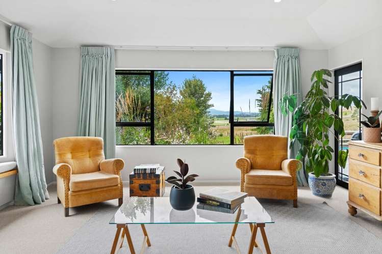 74 Sinclair Way Martinborough_4