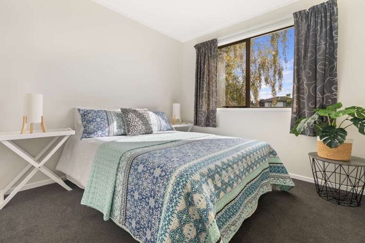 53 Gilbass Avenue Hamilton Lake_10