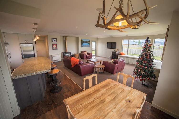 7 Chalky Way Te Anau_11