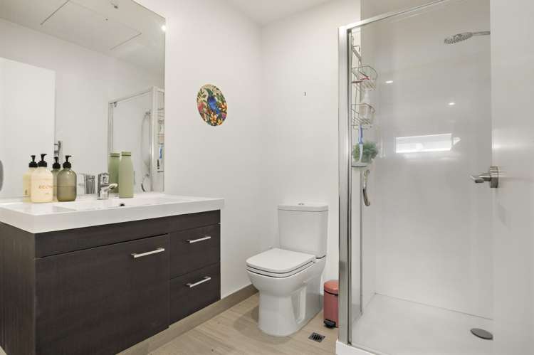 91/8 Thompson Park Rd Mount Wellington_14