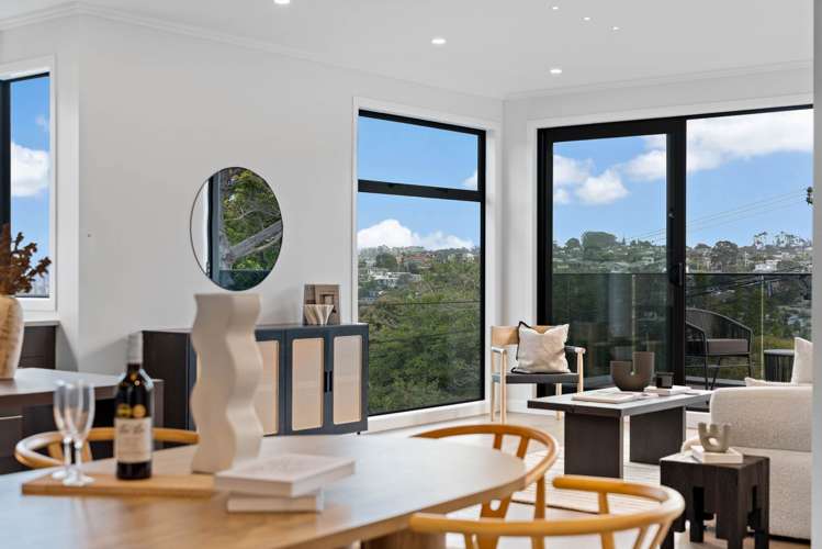 545 Beach Road Murrays Bay_14