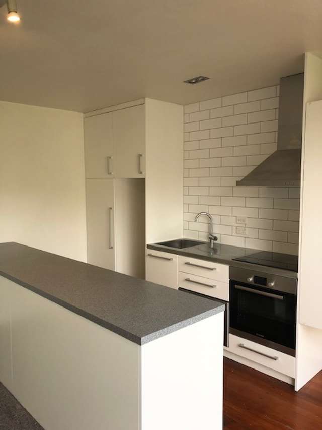 2/77 Ivanhoe Road Grey Lynn_3