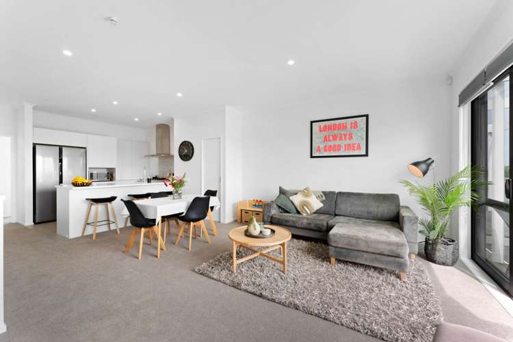 27/1 Scott Road Hobsonville_7