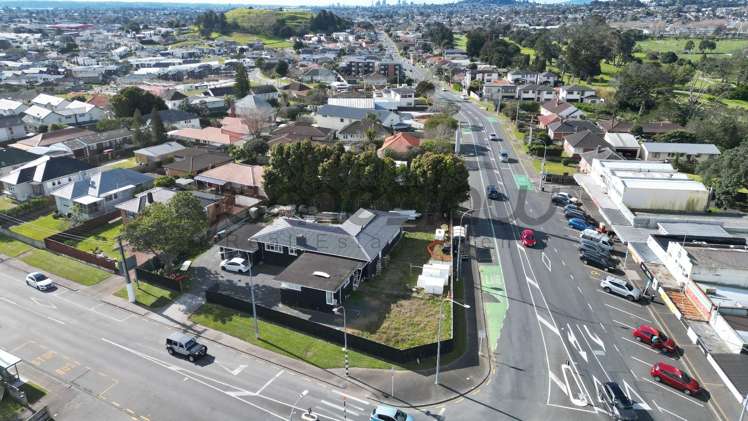 1215 Dominion Road Mount Roskill_12