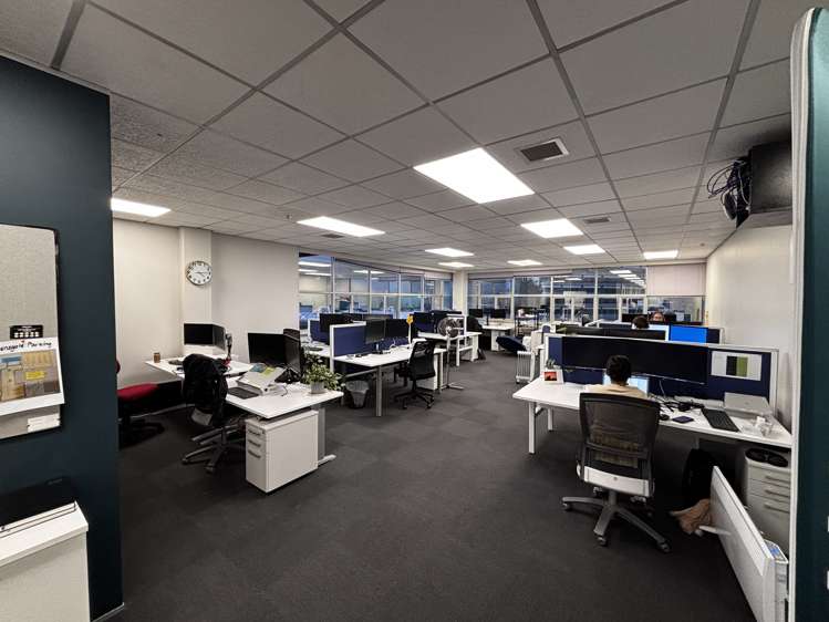 Suite 3/29 Waterloo Road Hutt Central_2