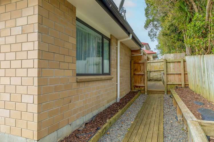 37c Simpson Road Ranui_8