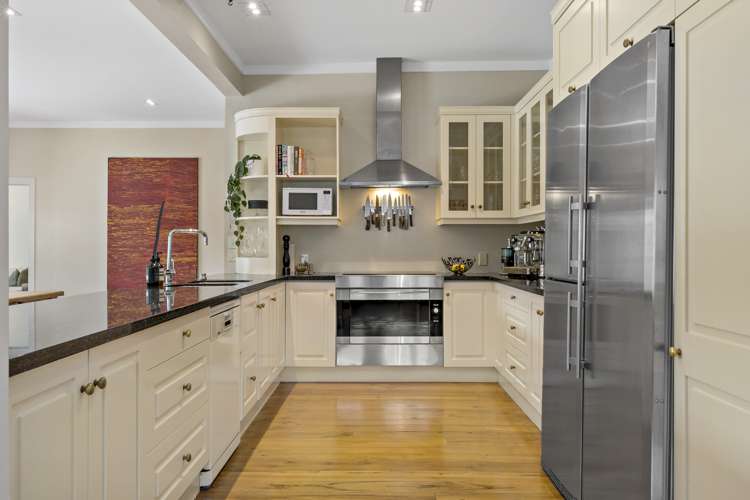 16 Woodley Avenue Remuera_15