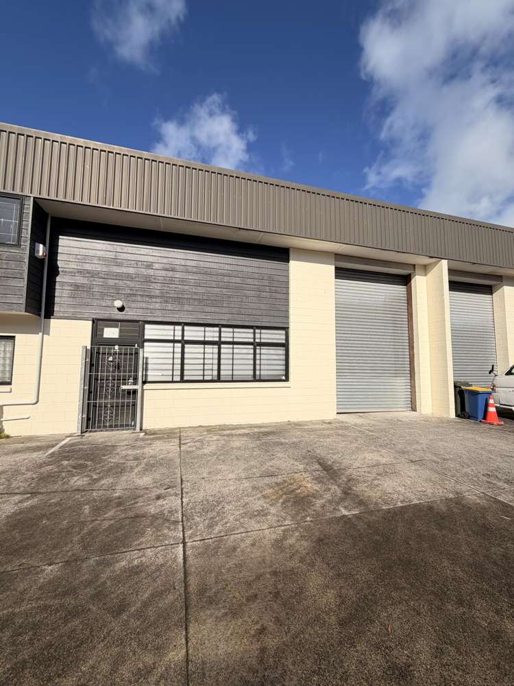 2/41 Lansford Crescent_0