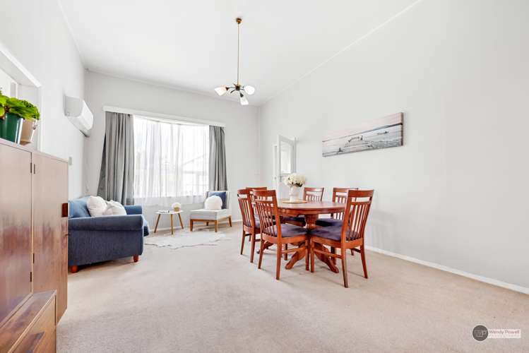 8 Buick Street Petone_15