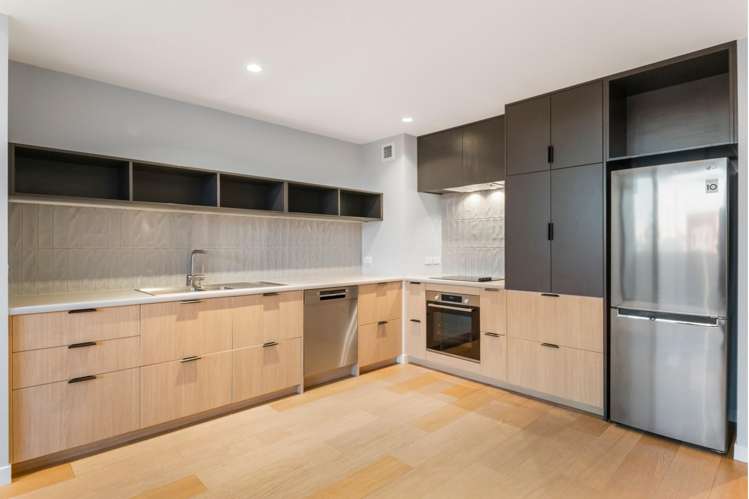  4/14 Todd Plaza New Lynn_5